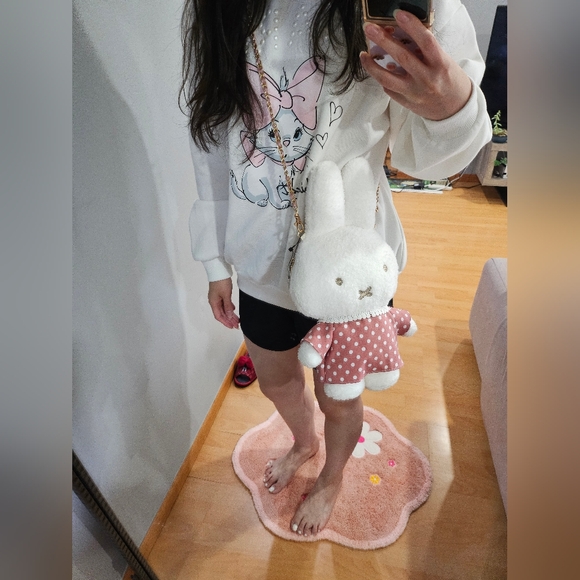 Miffy Plush Crossbody Bag - Picture 3 of 6